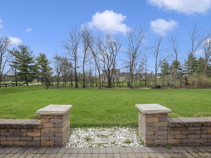 6068 Streamside Drive, Galena, OH 43021 Photo 3