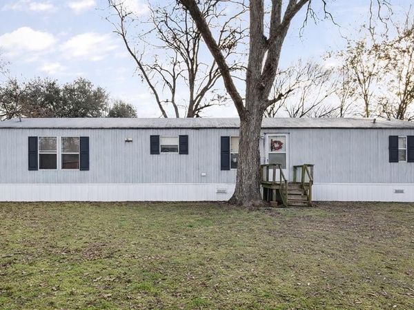515 S 10th Avenue, Teague, TX 75860