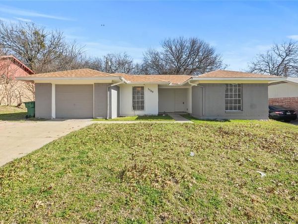 1109 Neptune Drive, Cedar Hill, TX 75104