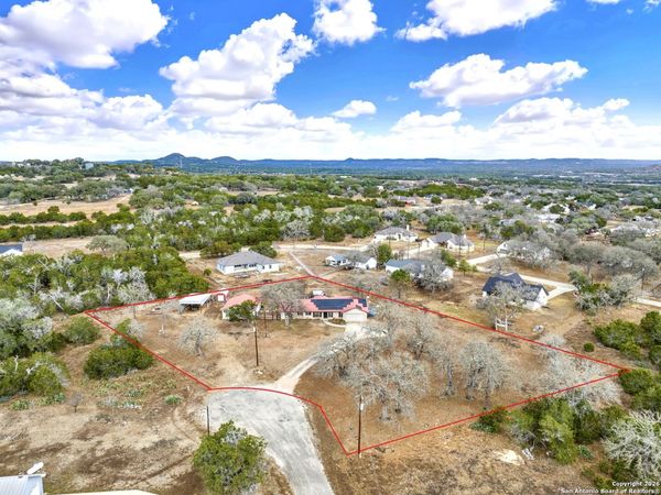 568 Firewheel, Bandera, TX 78003