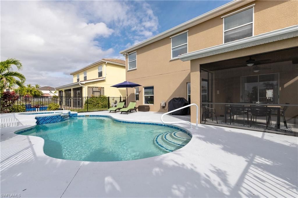 2006 Willow Branch Dr, Cape Coral, FL 33991 Photo