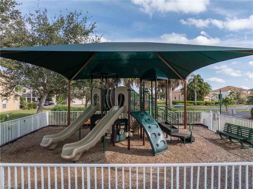 2006 Willow Branch Dr, Cape Coral, FL 33991 Photo