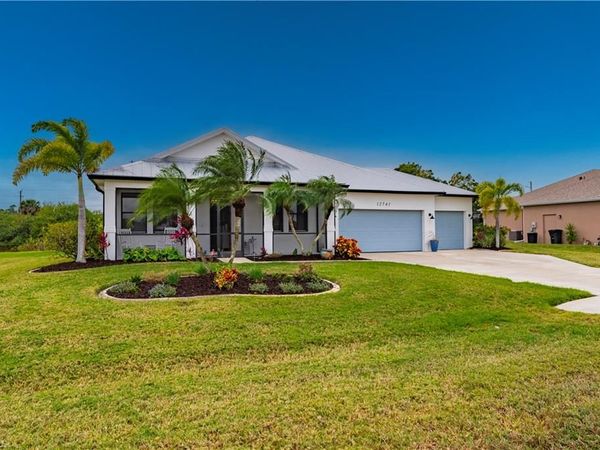 12741 SW Pembroke CIR S, LAKE SUZY, FL 34269