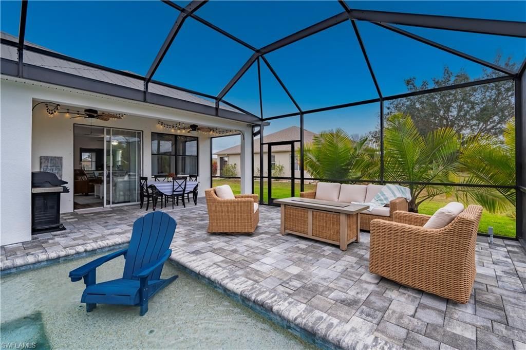 12741 SW Pembroke Cir S, Lake Suzy, FL 34269 Photo