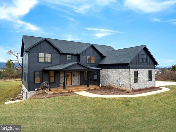 270 CLAREMONT AVENUE, STATE COLLEGE, PA 16801