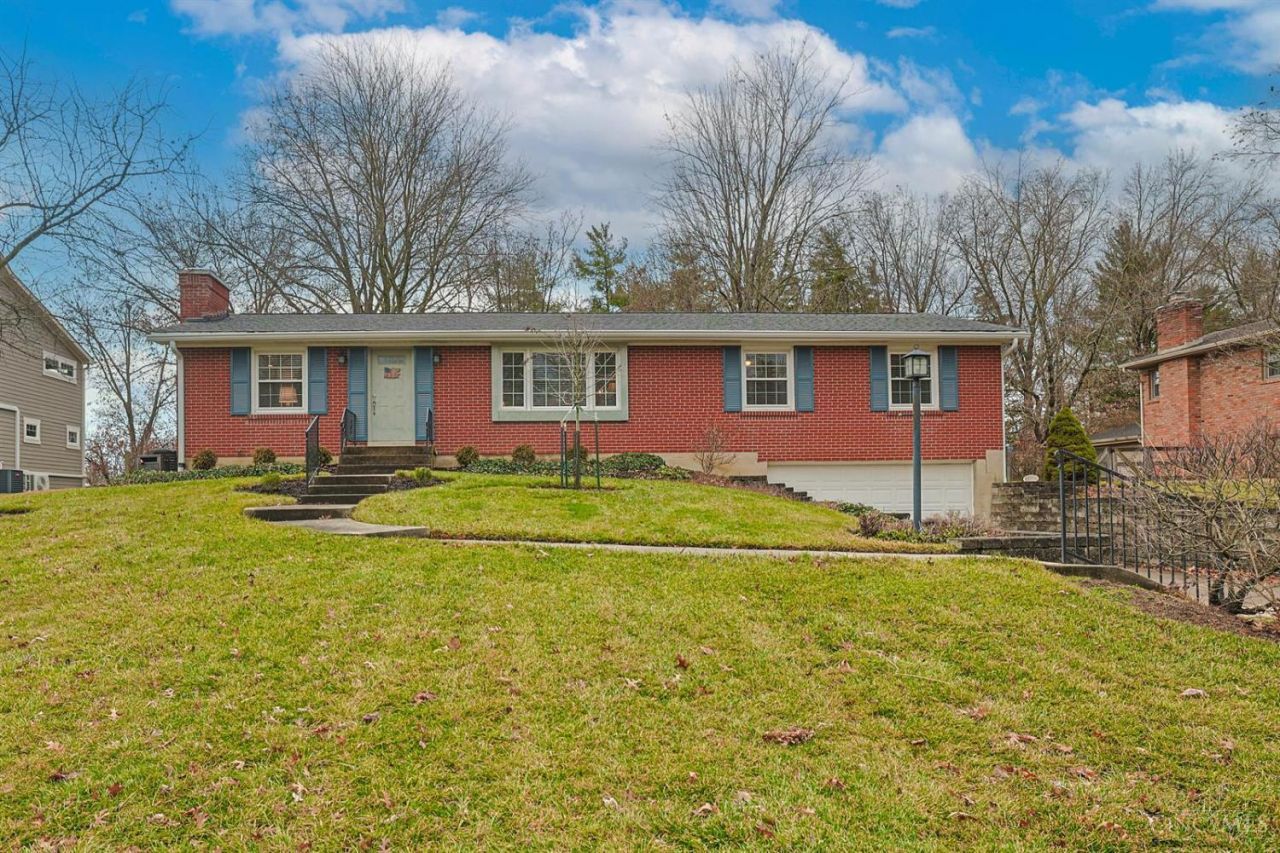 7835 Westwind Lane, Montgomery, OH 45242 Main Photo