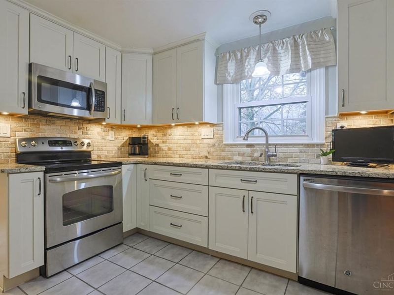 7835 Westwind Lane, Montgomery, OH 45242 Photo 17