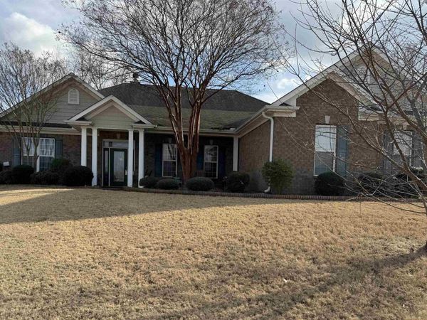 105 Chasehills Court, Huntsville, AL 35811