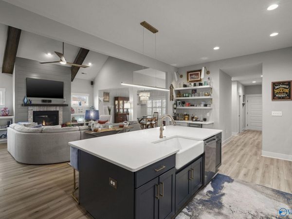 201 Midvale Circle, Harvest, AL 35749