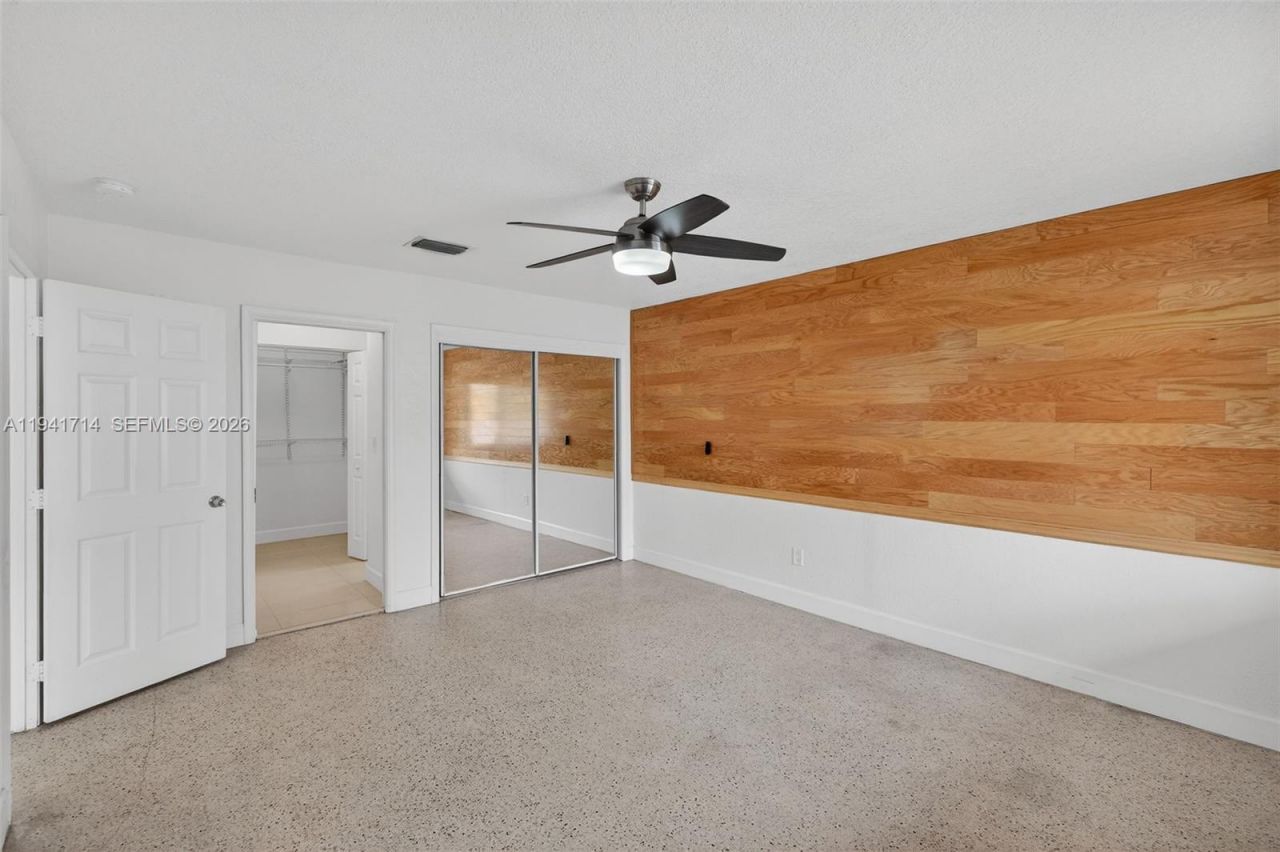 4725 NW 4th St, Unit Front, Miami, FL 33126 Photo