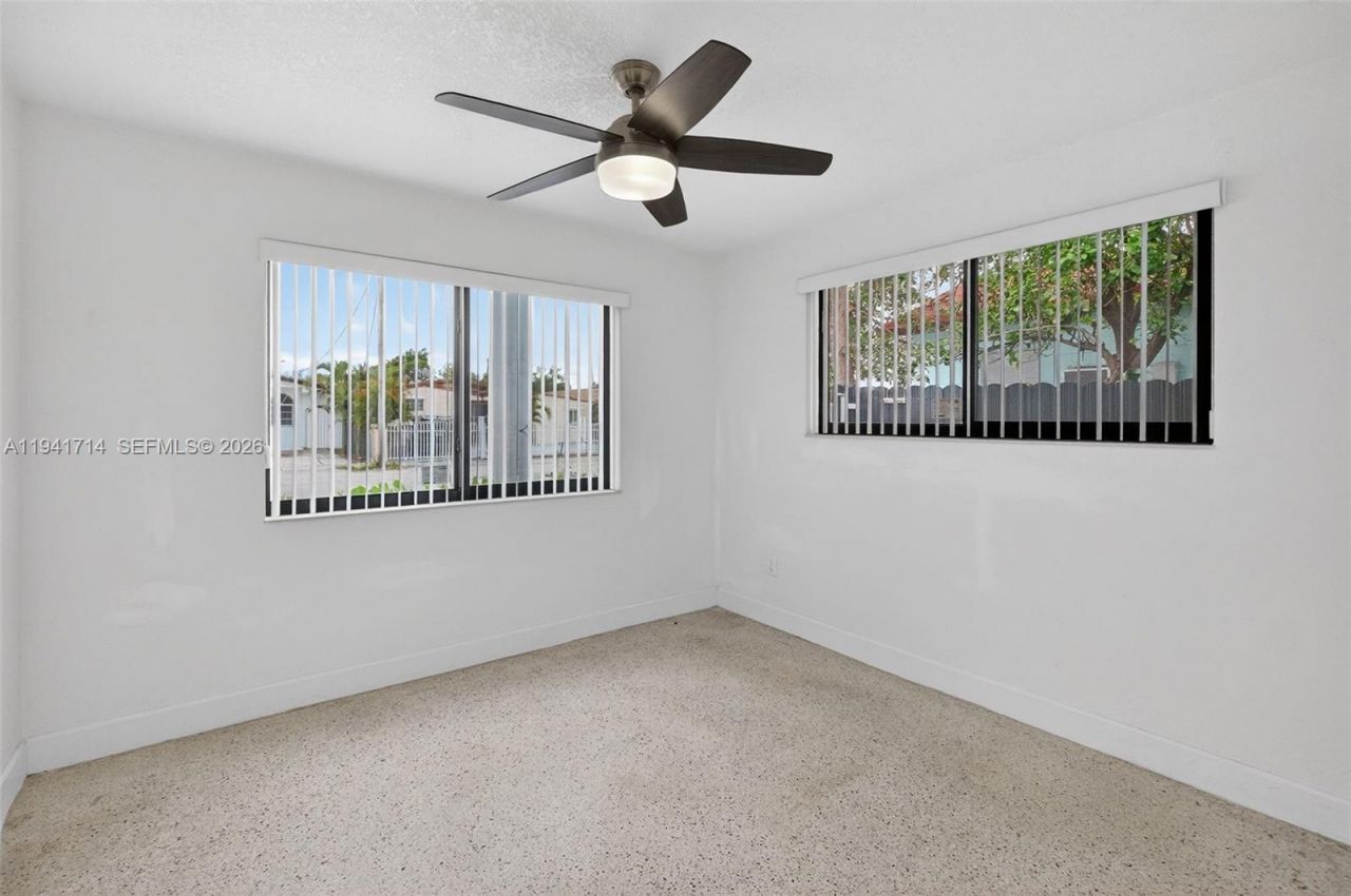 4725 NW 4th St, Unit Front, Miami, FL 33126 Photo