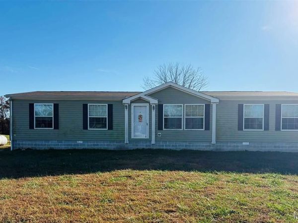 6874 White Walnut Road, Pinckneyville, IL 62274