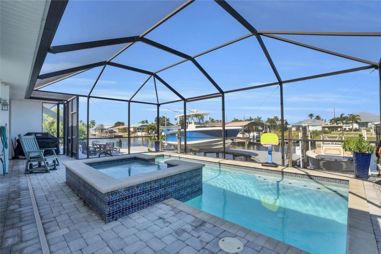 12235 Boat Shell Drive, Matlacha Isles, FL 33991 Photo