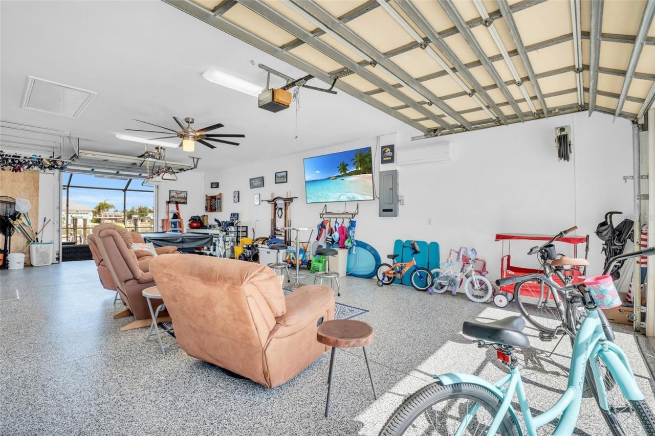 12235 Boat Shell Drive, Matlacha Isles, FL 33991 Photo