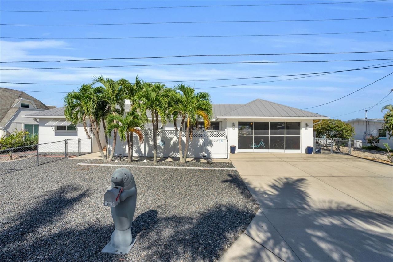 12235 Boat Shell Drive, Matlacha Isles, FL 33991 Photo