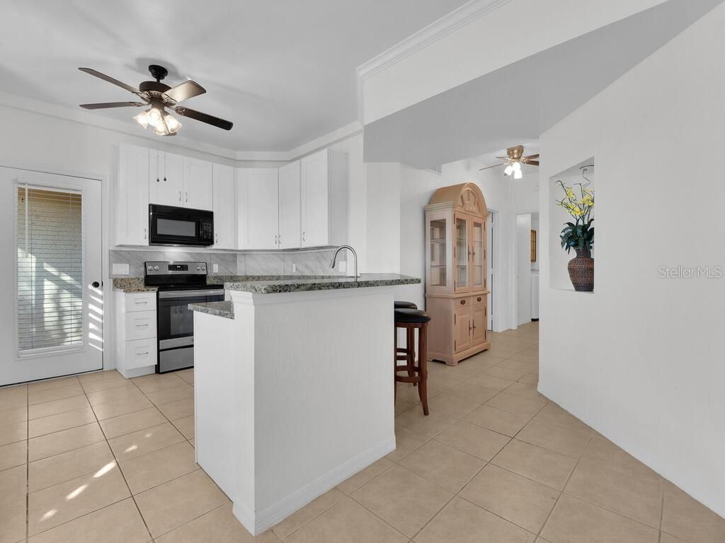 1860 Concordia Lake Circle, Unit 603, Cape Coral, FL 33909 Photo