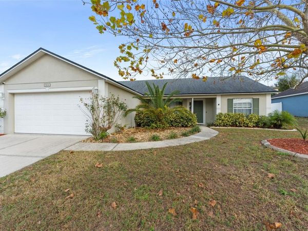 806 BREEZY LAKE WAY, MINNEOLA, FL 34715