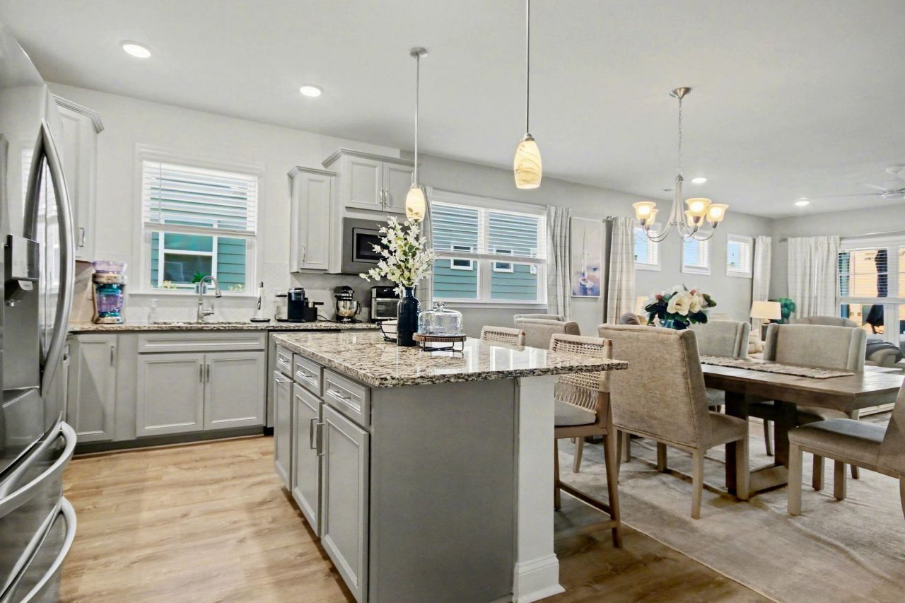 5830 Cremona Dr. Photo 11