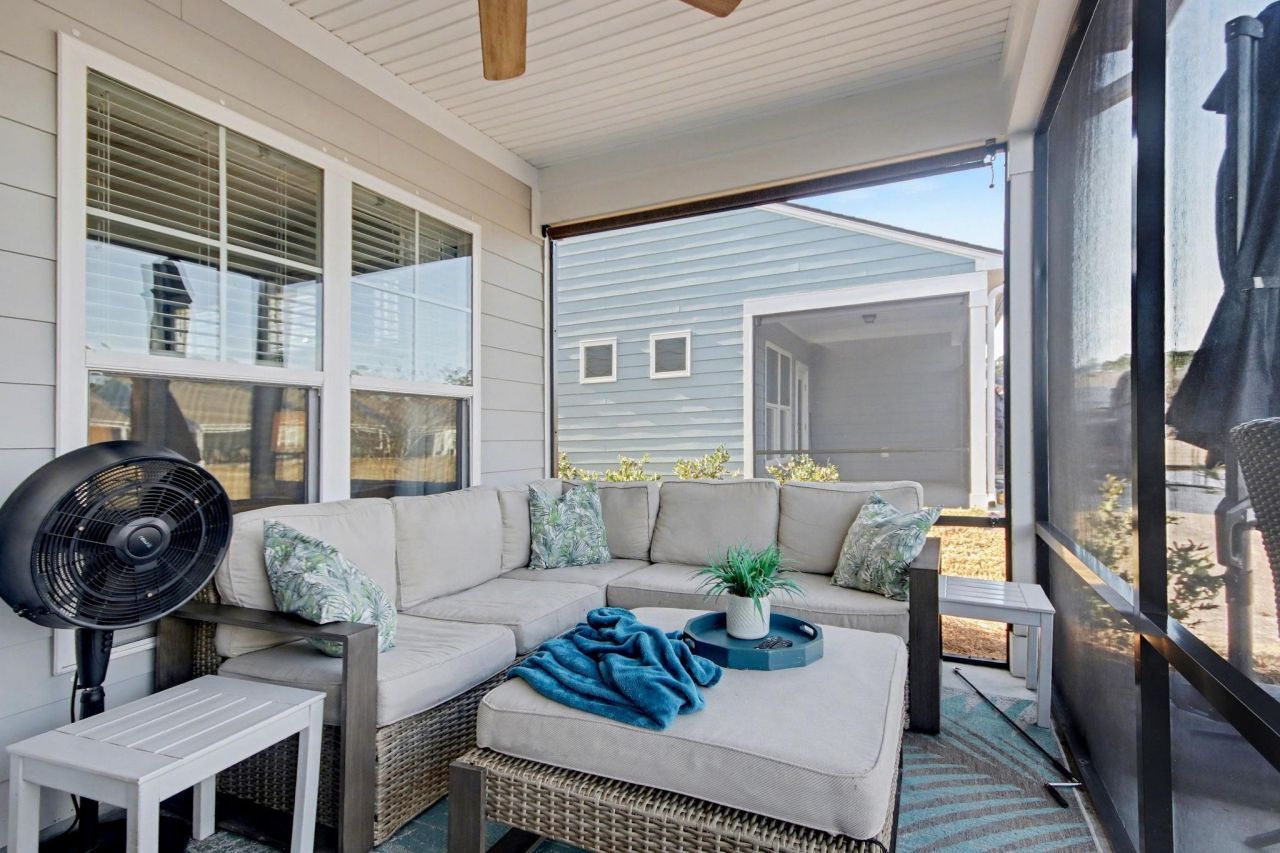 5830 Cremona Dr. Photo 24