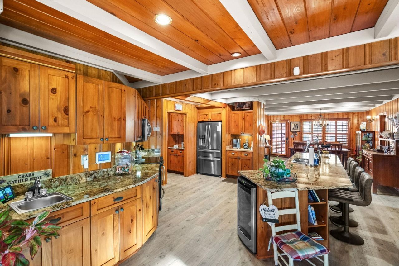 314 Dogwood Dr. S Photo 18