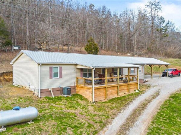 4194 Hwy 297, Newcomb, TN 37819