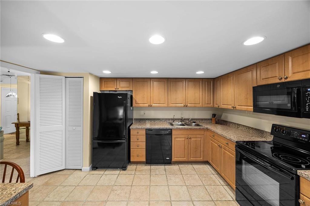 1830 Bald Eagle Dr, Unit 431A, Naples, FL 34105 Photo