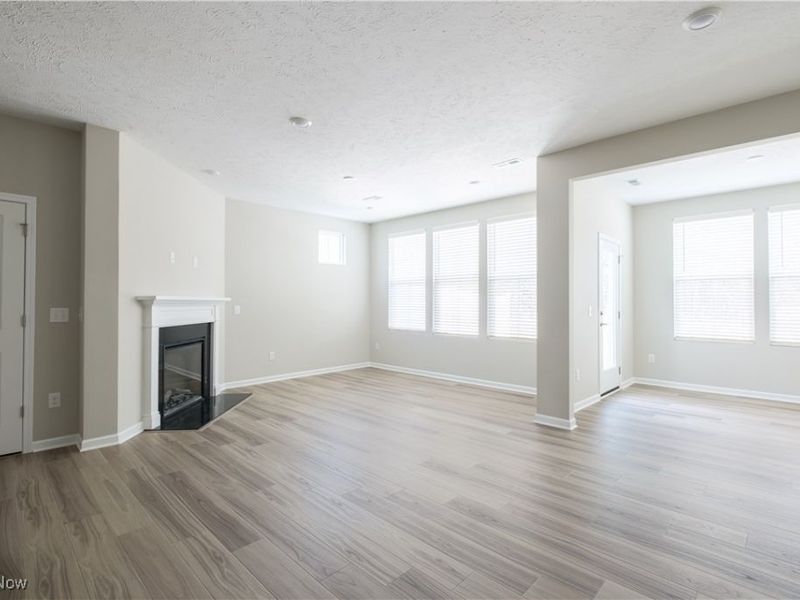 950-1 Memory Lane, Aurora, OH 44202 Photo 6