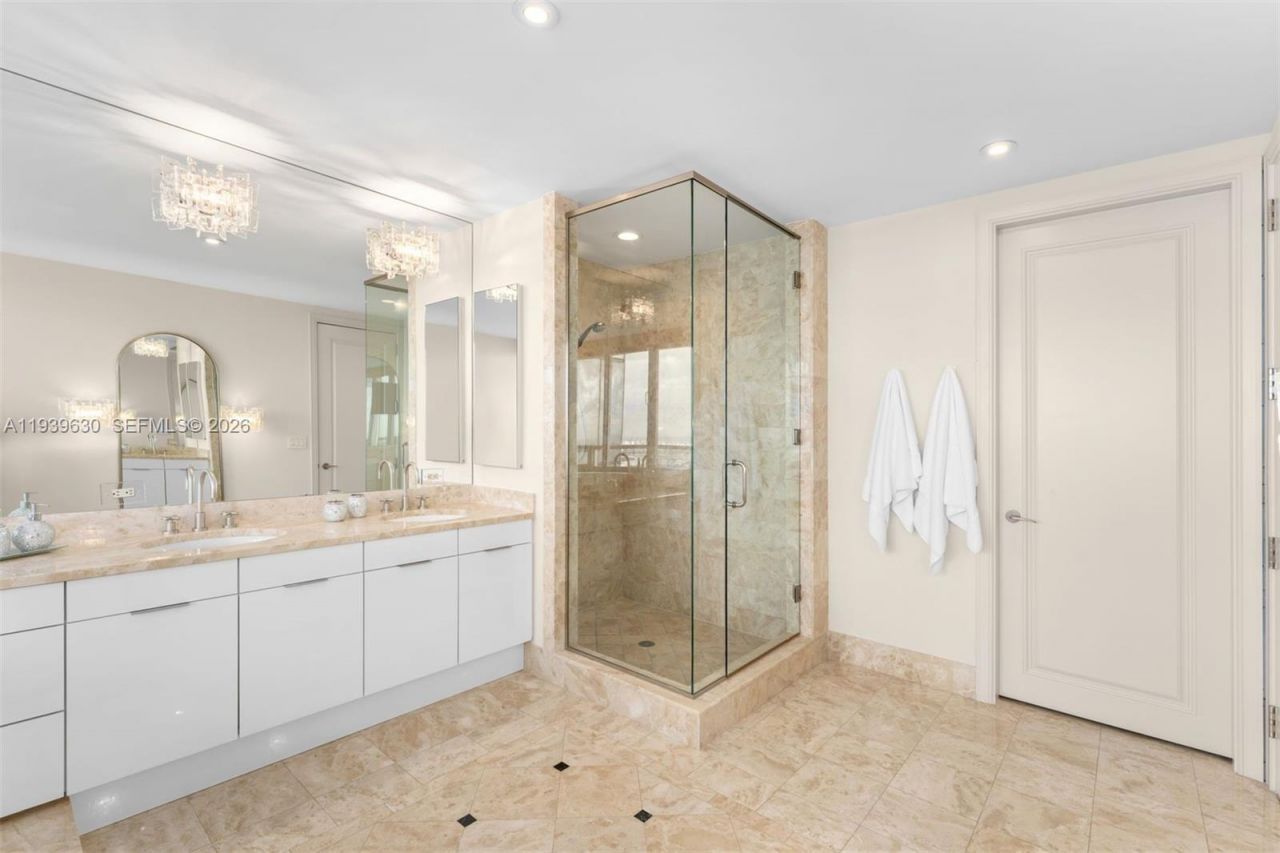 1425 Brickell Ave, Unit 56F, Miami, FL 33131 Photo