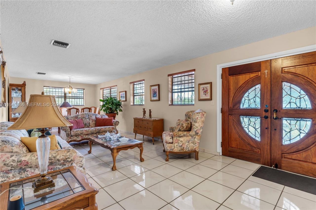 13325 SW 32nd St, Miami, FL 33175 Photo