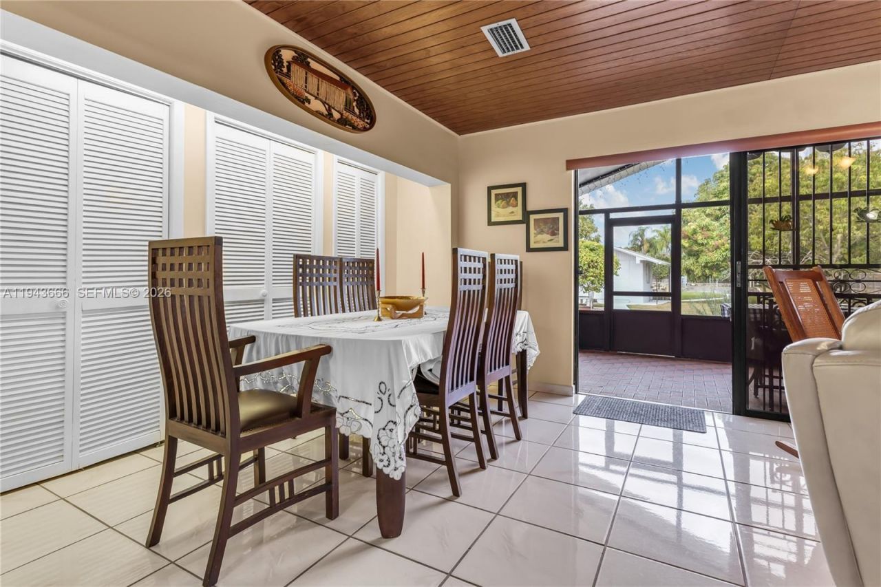 13325 SW 32nd St, Miami, FL 33175 Photo