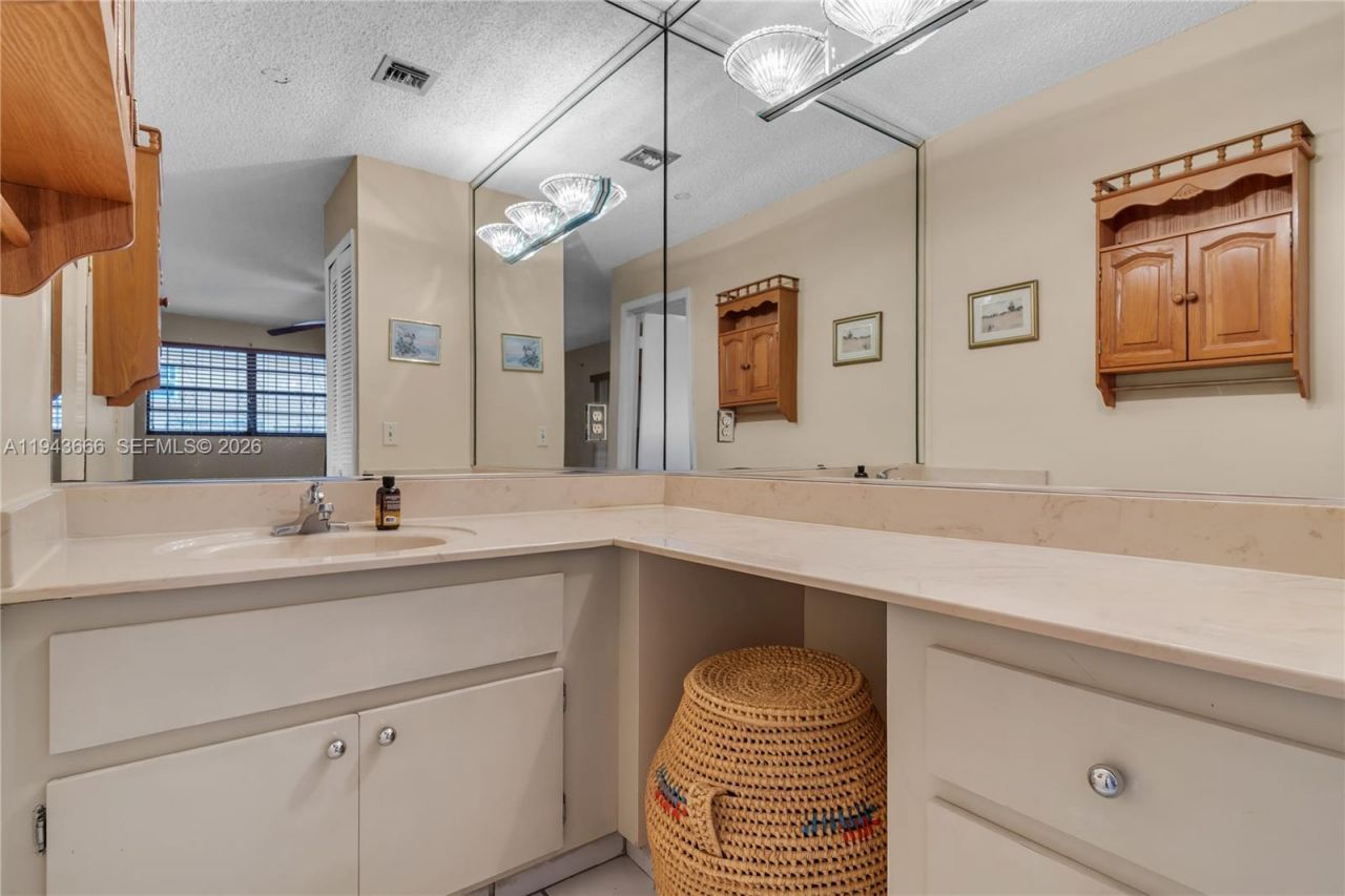 13325 SW 32nd St, Miami, FL 33175 Photo