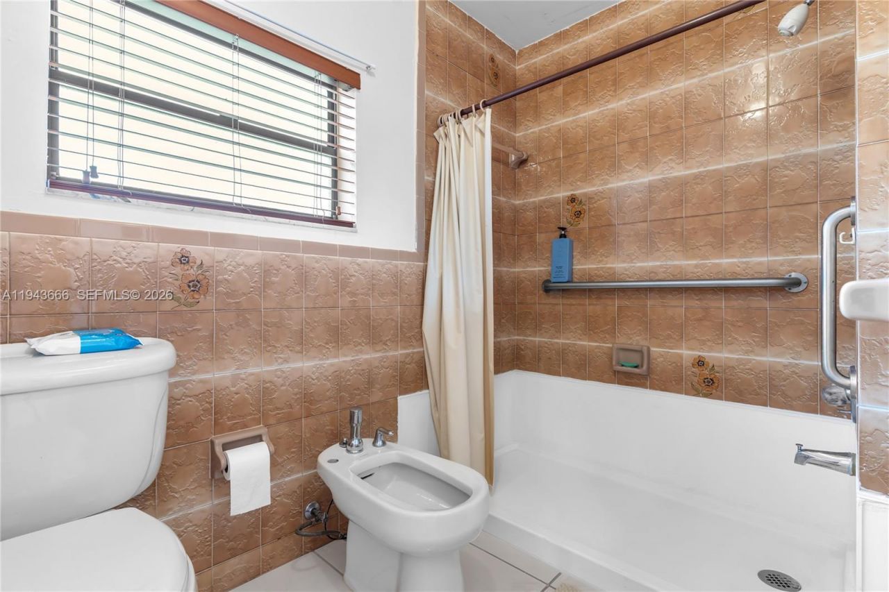 13325 SW 32nd St, Miami, FL 33175 Photo