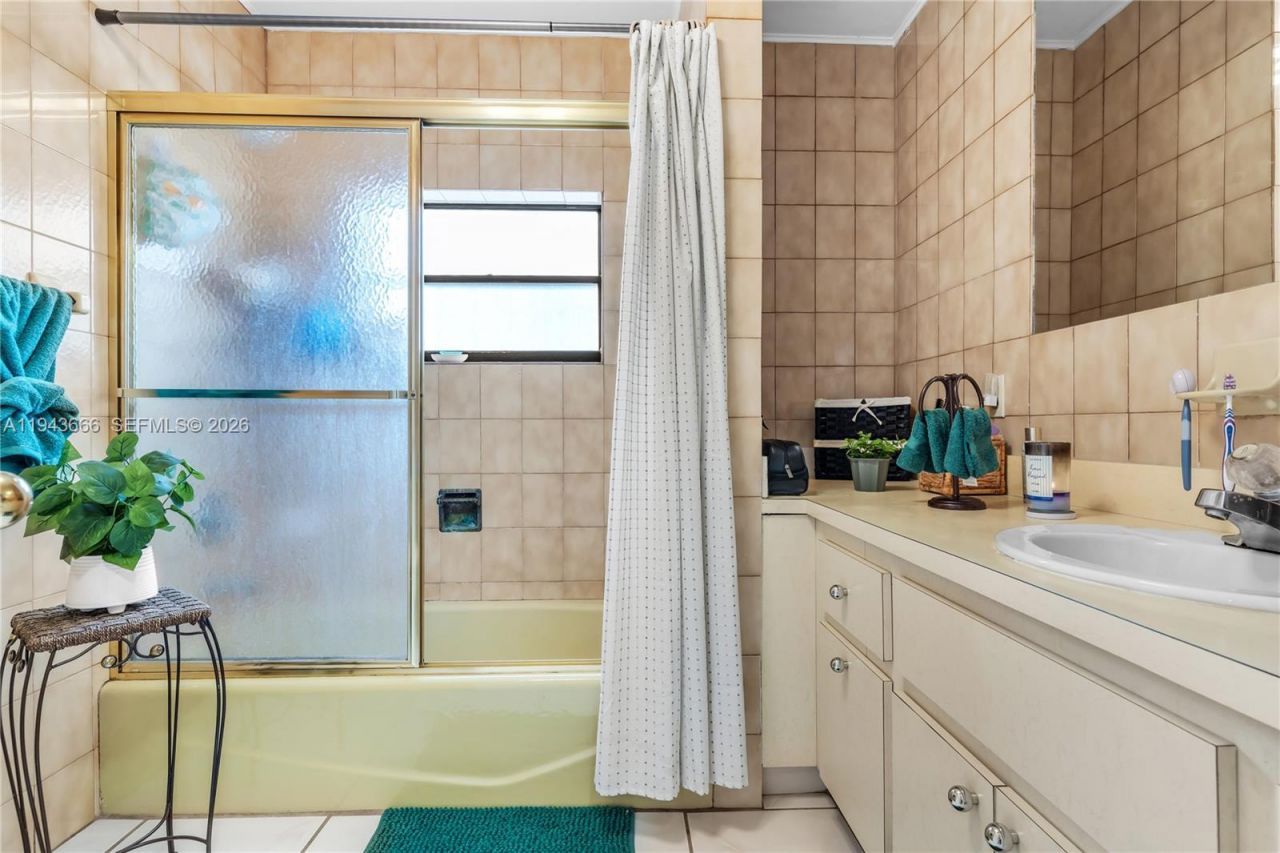 13325 SW 32nd St, Miami, FL 33175 Photo