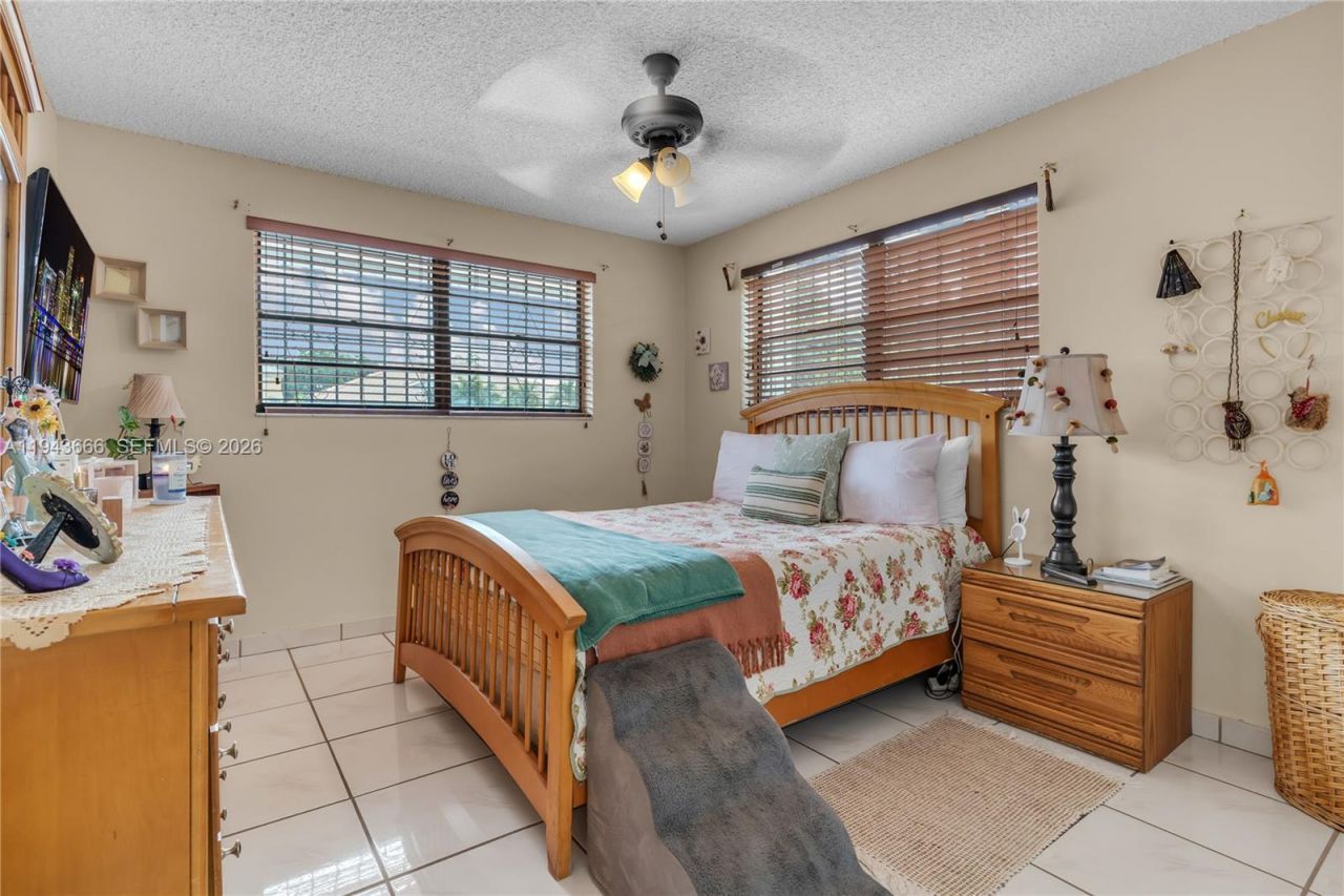 13325 SW 32nd St, Miami, FL 33175 Photo