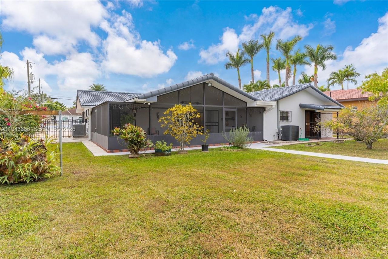 13325 SW 32nd St, Miami, FL 33175 Photo