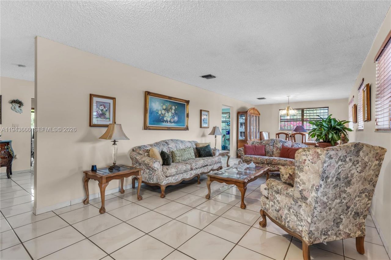 13325 SW 32nd St, Miami, FL 33175 Photo