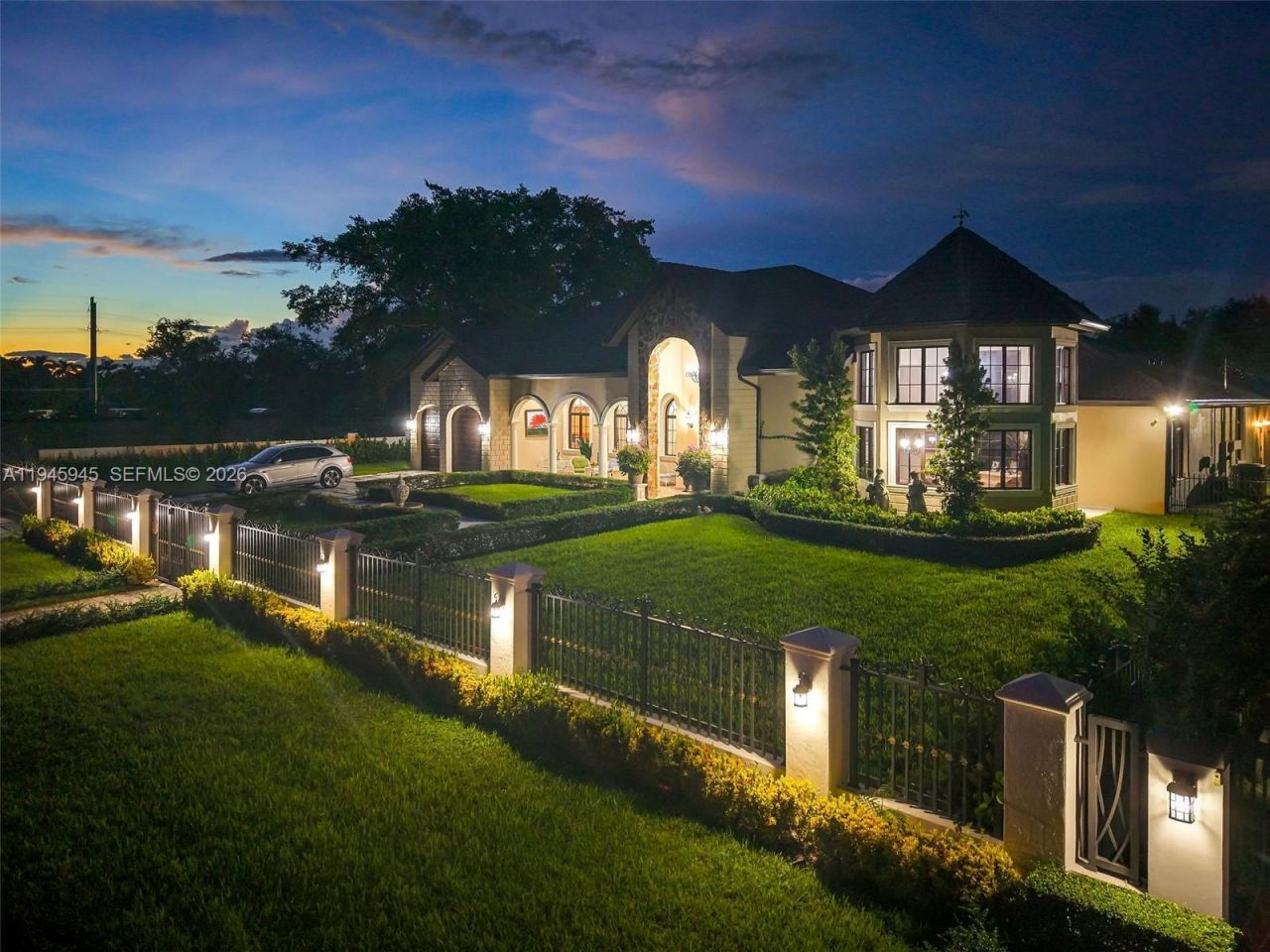 9815 SW 114th St, Miami, FL 33176 Photo