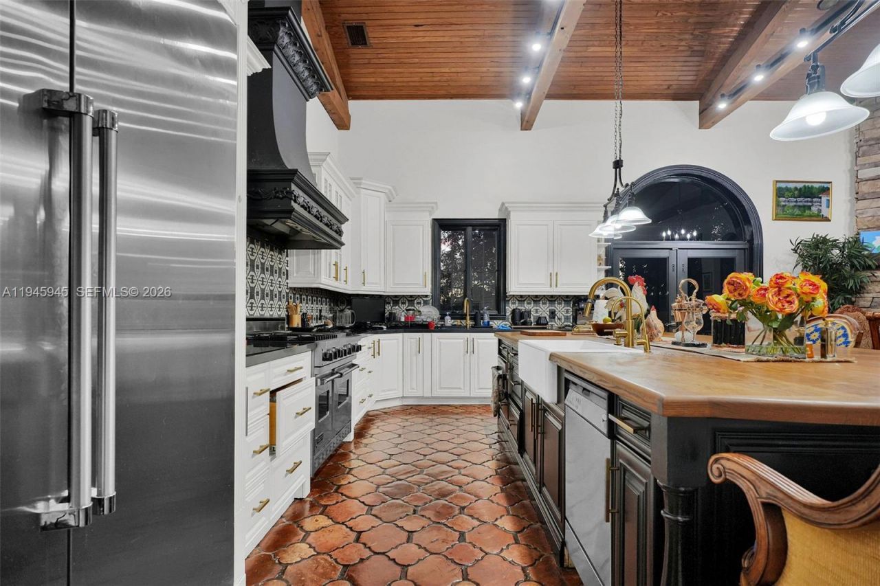 9815 SW 114th St, Miami, FL 33176 Photo