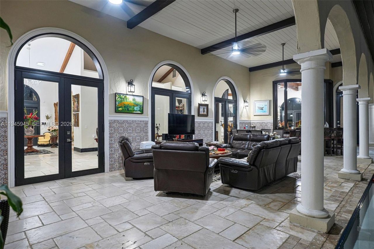 9815 SW 114th St, Miami, FL 33176 Photo