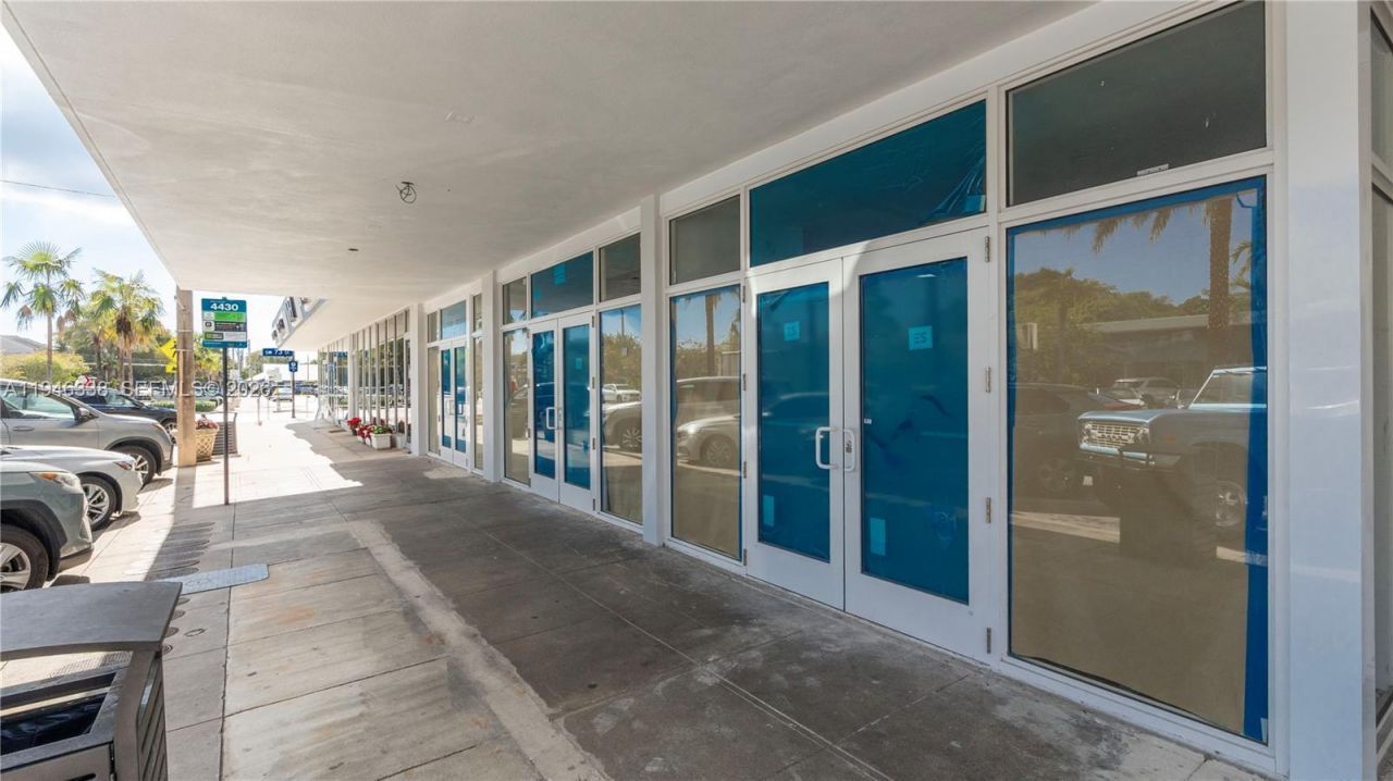 5700 Sunset Dr , Unit 5712, South Miami, FL 33143 Photo