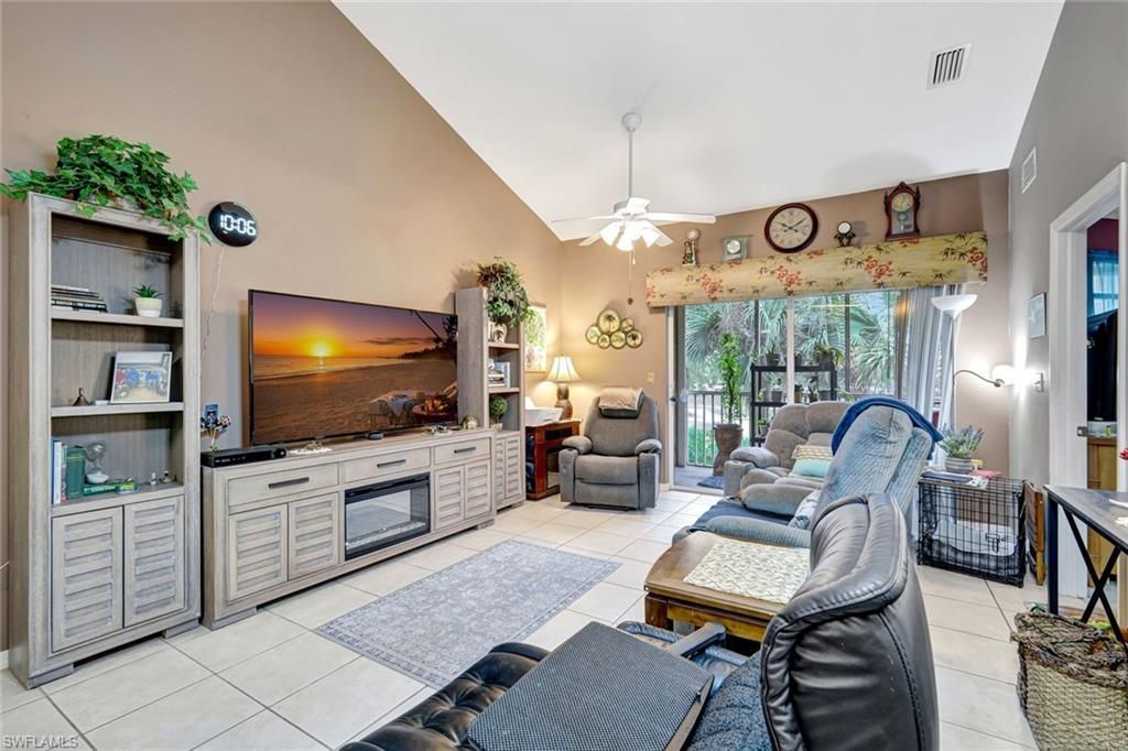 950 Hancock Creek South Blvd , Unit 524, Cape Coral, FL 33909 Photo