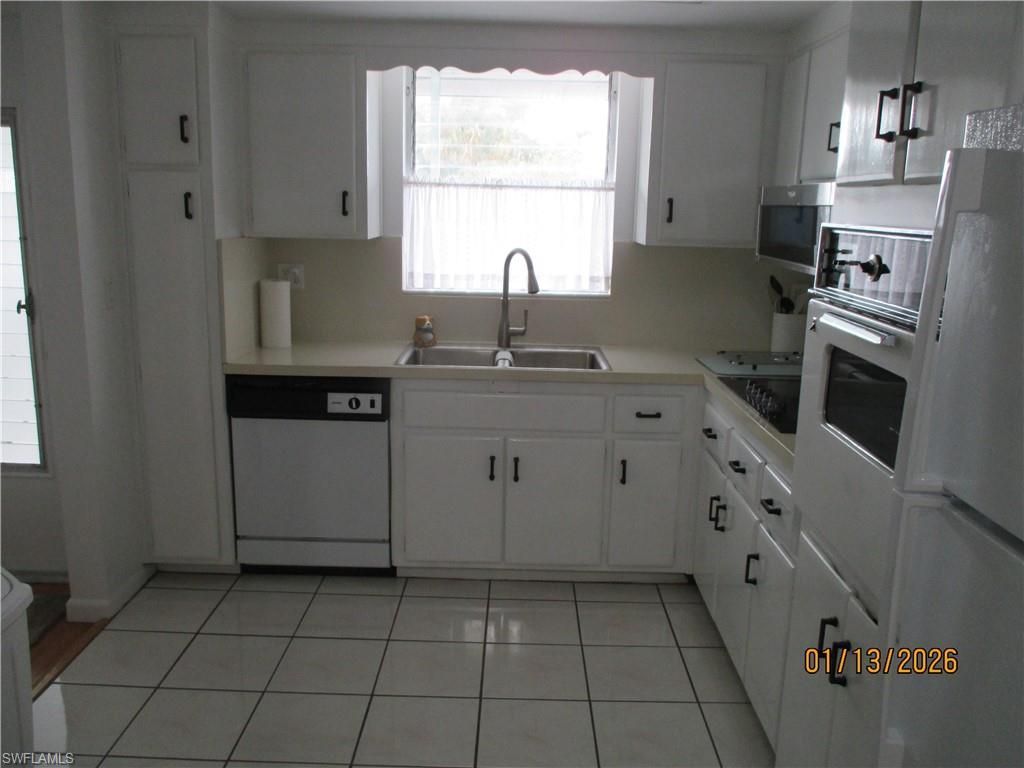 403 SE 43rd Ter, Unit 10, Cape Coral, FL 33904 Photo