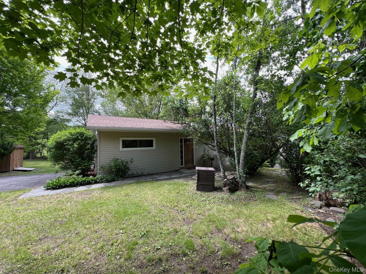 2 Shokan Park Road, Shokan, NY 12481 Main Photo