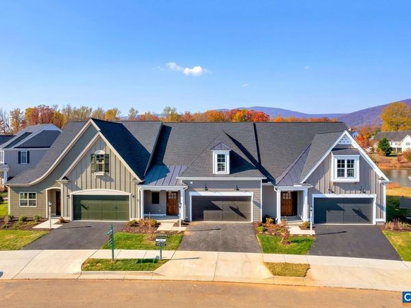 7 DeCERBO TERR, Charlottesville, VA 22901