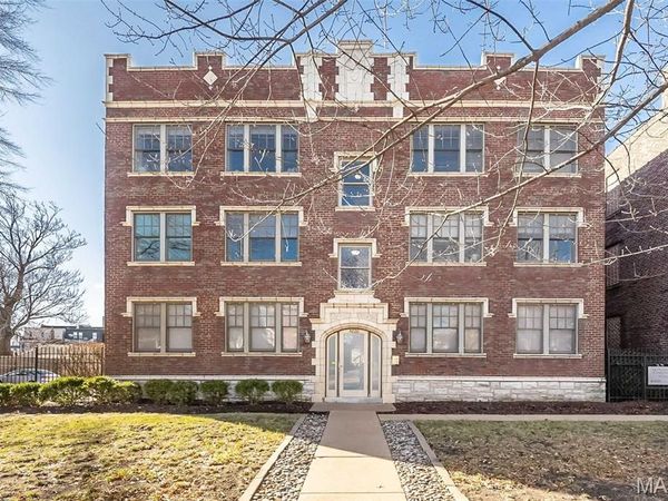 4220 McPherson Avenue, Unit 304, St Louis, MO 63108