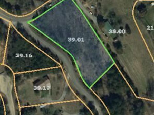 2644 East Flat Creek Boulevard, Sevierville, TN 37876