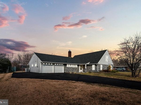 169 FORSYTHIA DRIVE N, LEVITTOWN, PA 19056