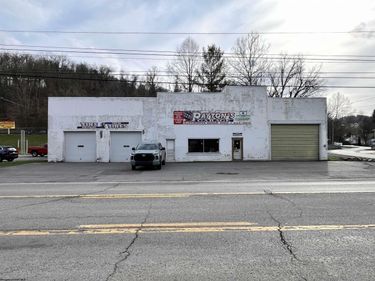 1600 Buckhannon, Nutter Fort, WV 26301