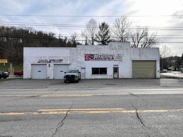 1600 Buckhannon, Nutter Fort, WV 26301