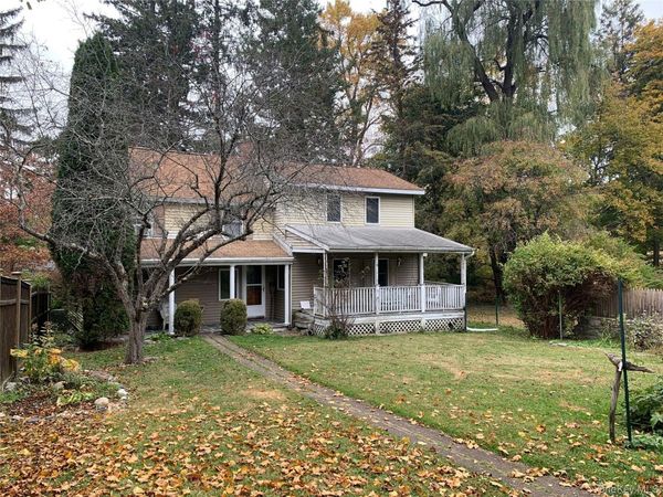 25 Alden Place, Millbrook, NY 12545